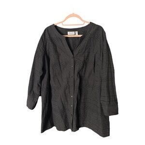 #26 Denim & Company Black Top